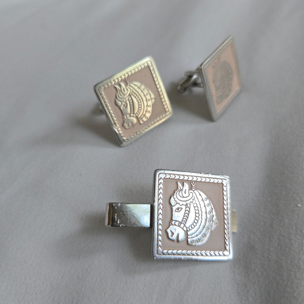 VTG Swank Horse Head Cufflinks Tie Clip Set OS Men Silver Tan Equestrian Jewelry